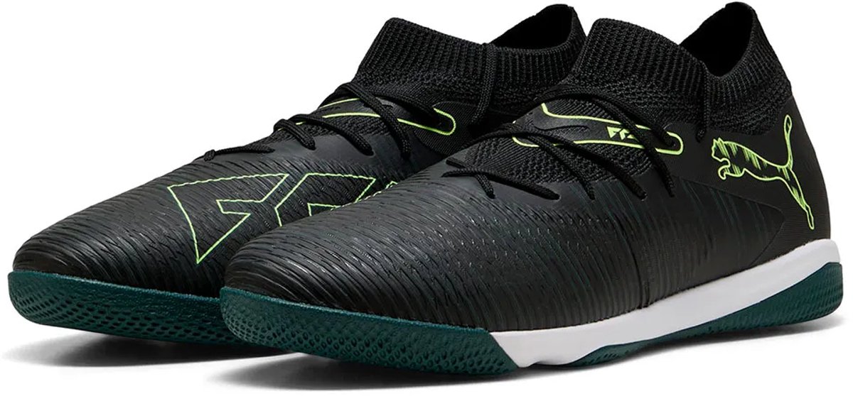 Zwarte Puma FUTURE 8 MATCH voetbalschoenen voor mannen, EU 41, met lichtgewicht mesh bovenwerk en GripControl-technologie.