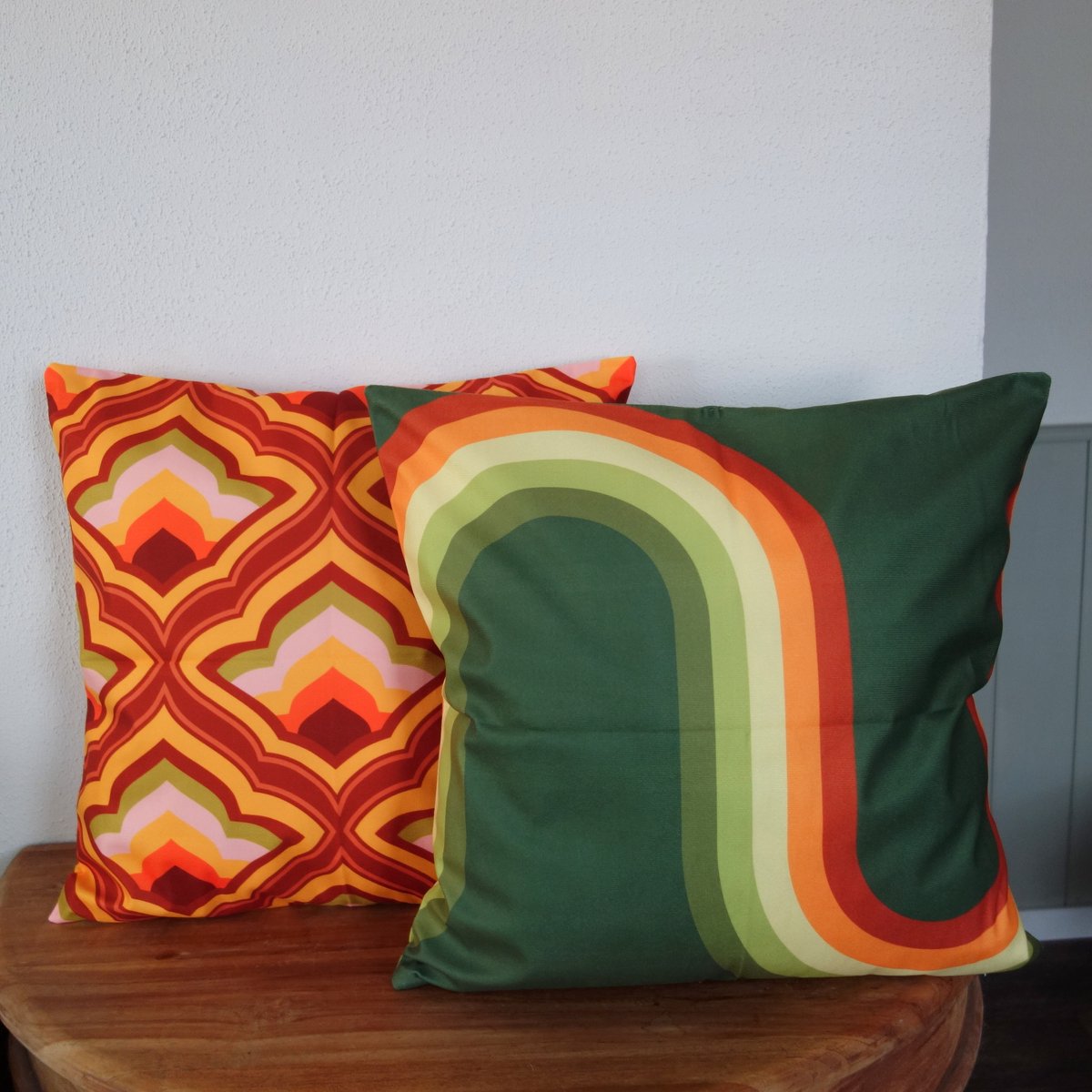 Kussenhoezen - Retro seventies kussenhoes set van 2 - Formaat 45 x 45 cm - Exclusief binnenkussen