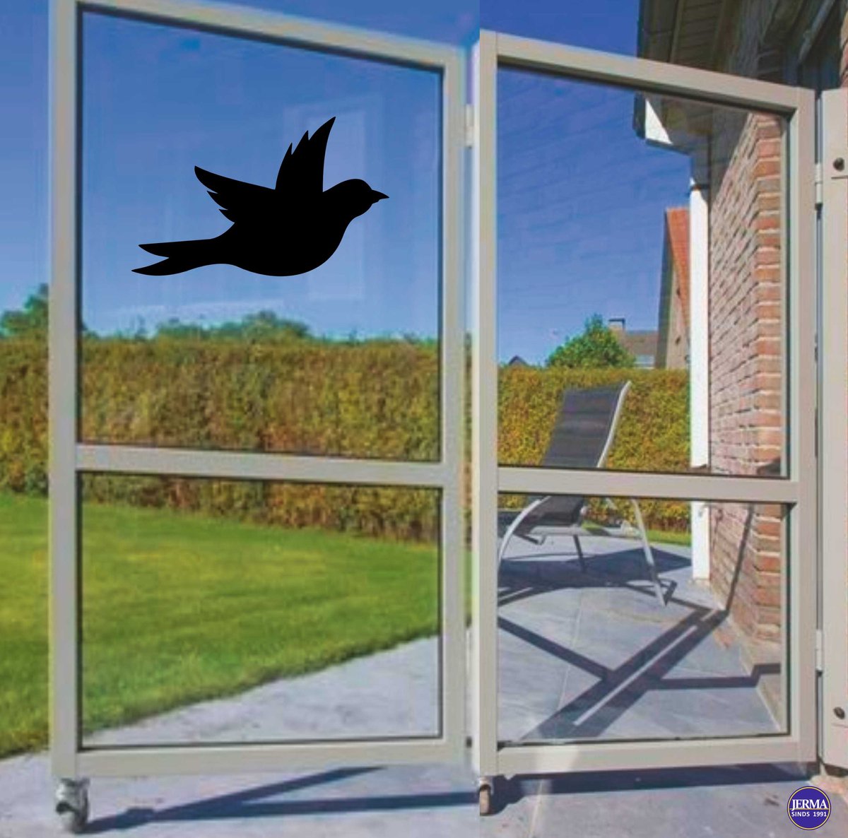Jerma - Vogel raamsticker in een XXL afmeting - 54 x 28 cm - Zwart - Plasticfolie - Sticker