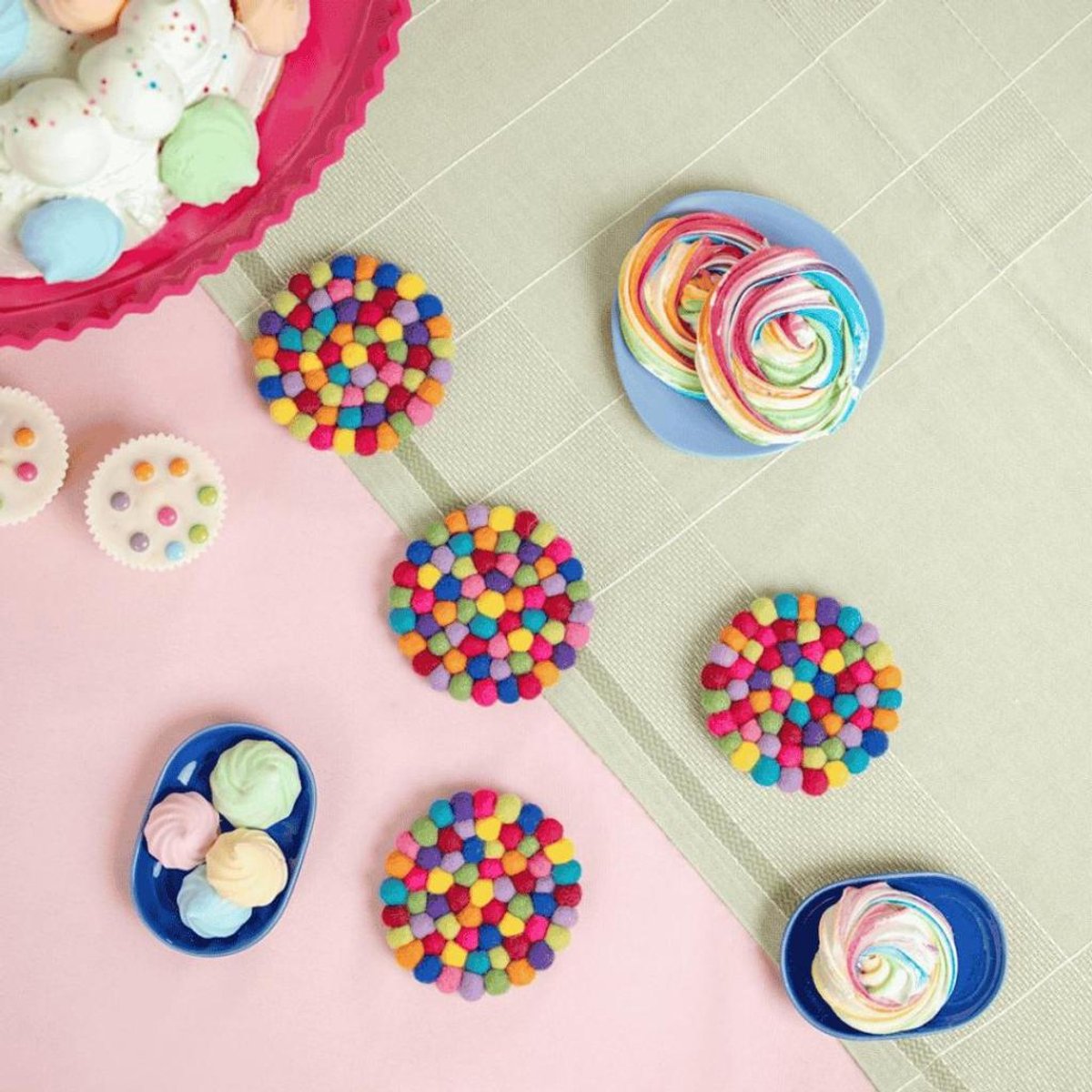 Vilten onderzetters set van 4 stuks 10 cm rond - multicolour fel