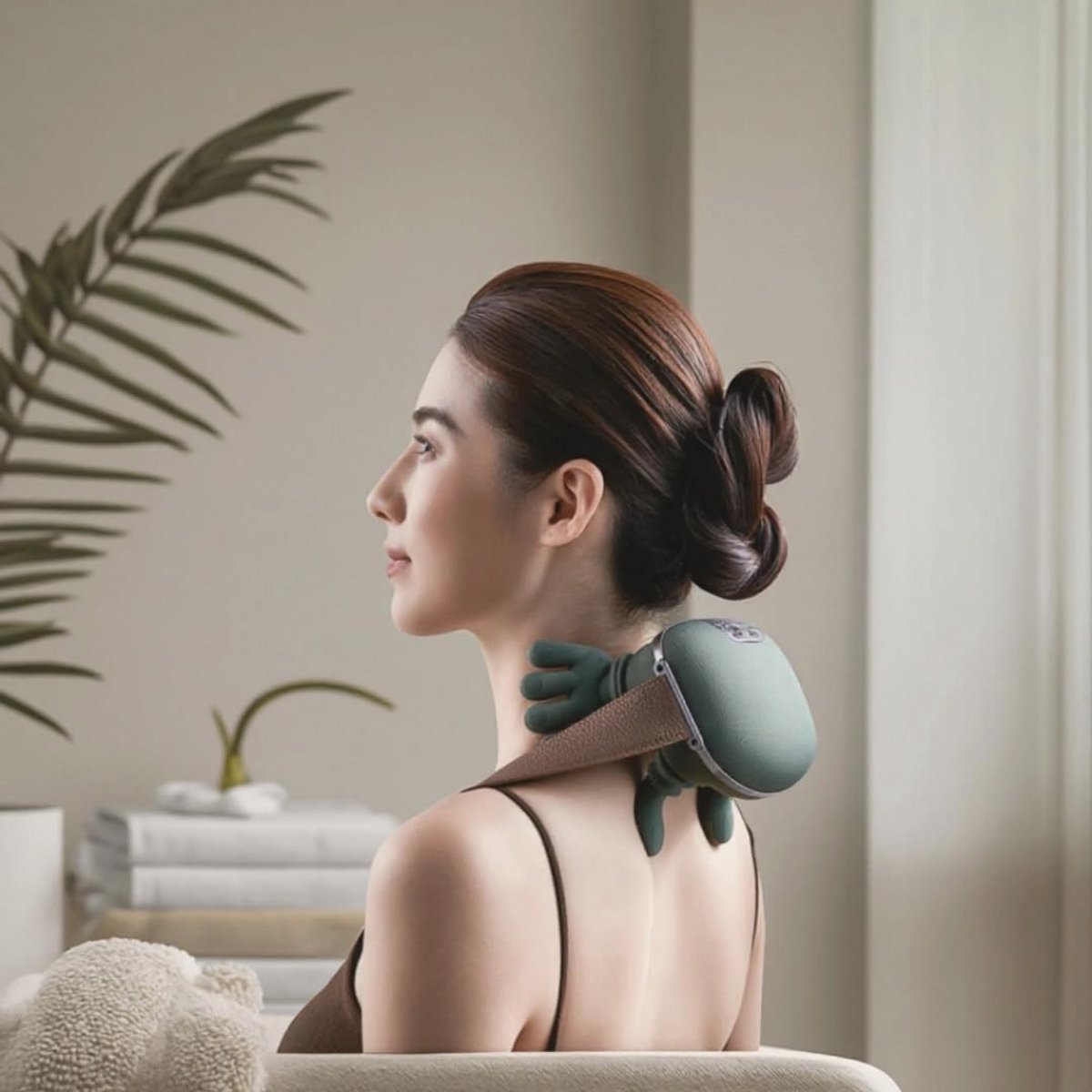 Draagbare verwarmde shiatsu nek- en rugmassager voor diepe weefselmassage