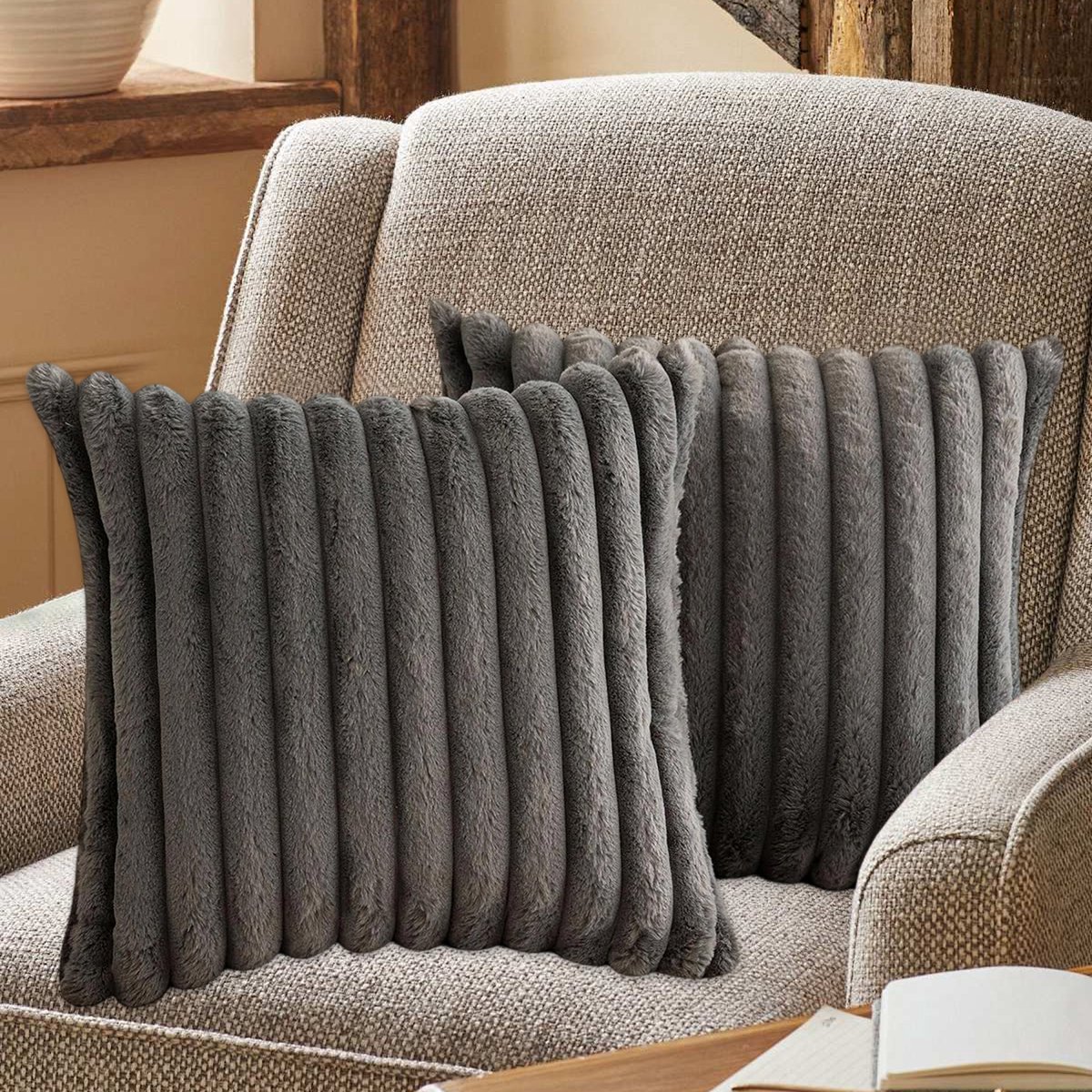 OKWISH Kussenslopen – Kussensloop Set Van 2 Met Pluche, Zachte Luxe Sierkussenslopen Voor Woonkamer En Bed – 50x50 Cm – Pluche – Donkergrijs