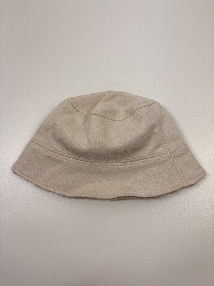 Bucket hat, vissershoedje, warm.