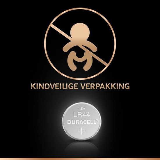 Duracell LR44 batterij, 1.5V, met kindveilige verpakking symbool op zwarte achtergrond.