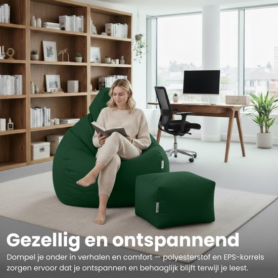 Gezellige, ontspannende donkergroene zitzak en voetenbankje in een bibliotheek.