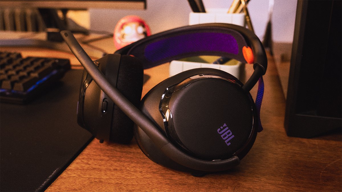 JBL Quantum 650 - Draadloze Gaming & Multitask Headset - 2.4 GHz & Bluetooth - Lage Latency - 50 Uur Batterij - JBL Quantum Engine Software - Over-ear - Zwart — afbeelding 4