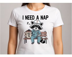 I Need A Nap Night Shift Fuel - T Shirt - NurseLife - ProudNurse - Verpleegkundige - Zorghelden - Gift - Cute - Cadeau - Funny - Sarcasm - VrolijkKerstfeest - Kerstmis - Grappig