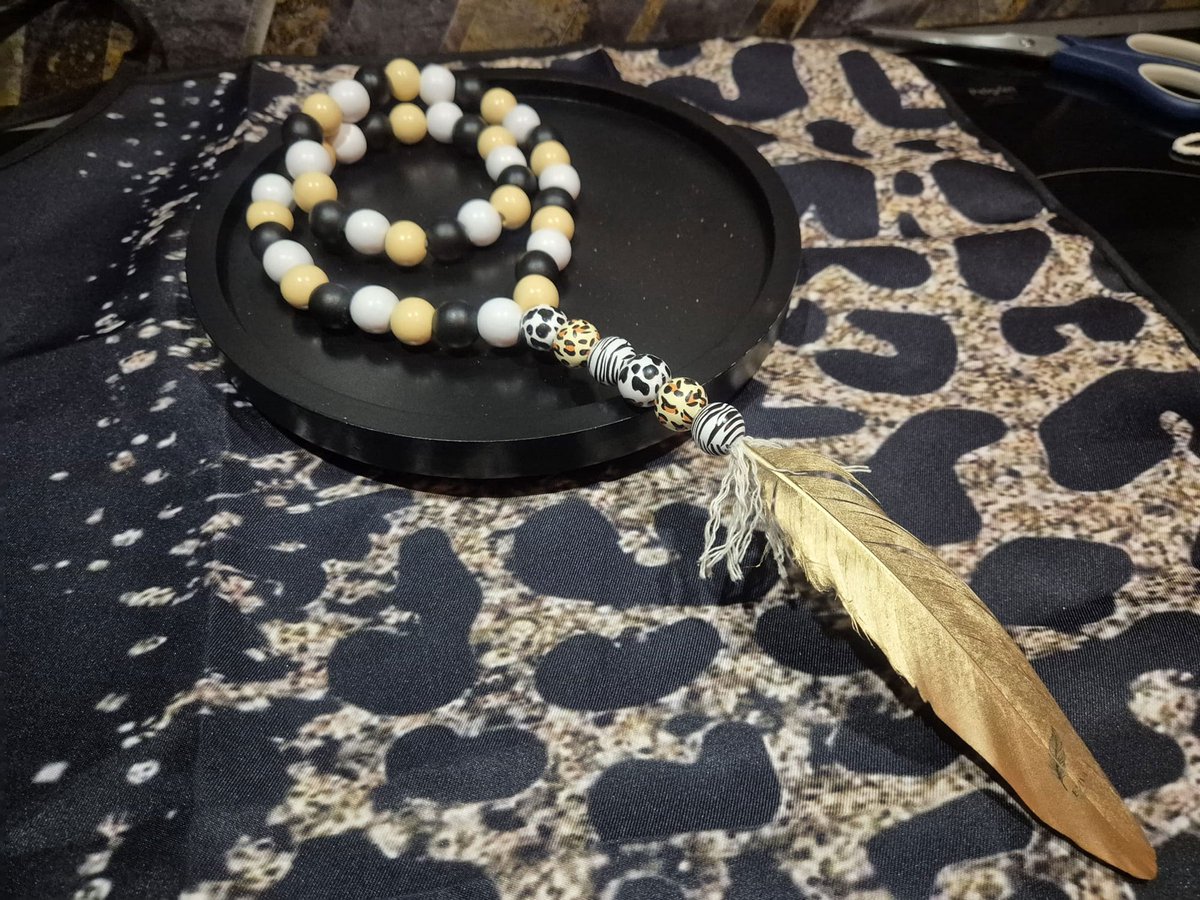 Eviva Home Deco Luxe Tafelketting - Decoratieve Kralenketting met Gouden Veer - Zwart Wit Luipaardprint