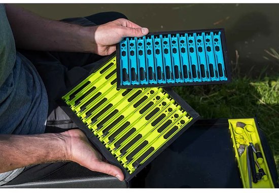 Matrix Loaded Pole Winder Tray 13cm - 12 Winders Light Blue van Matrix — afbeelding 2