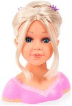 Blond kaphoofd met opgestoken haar, blauwe ogen en een paars kroontje.