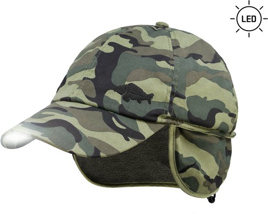 Camouflage pet met oorflappen en een actieve LED-lamp op de klep.