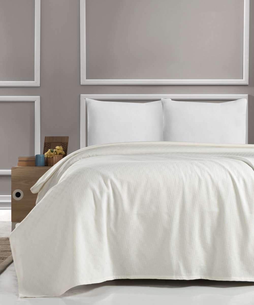 Bedspreiset - Lits-Jumeaux - 260x220/240 + 2 kussenslopen 60x70 - Mugla