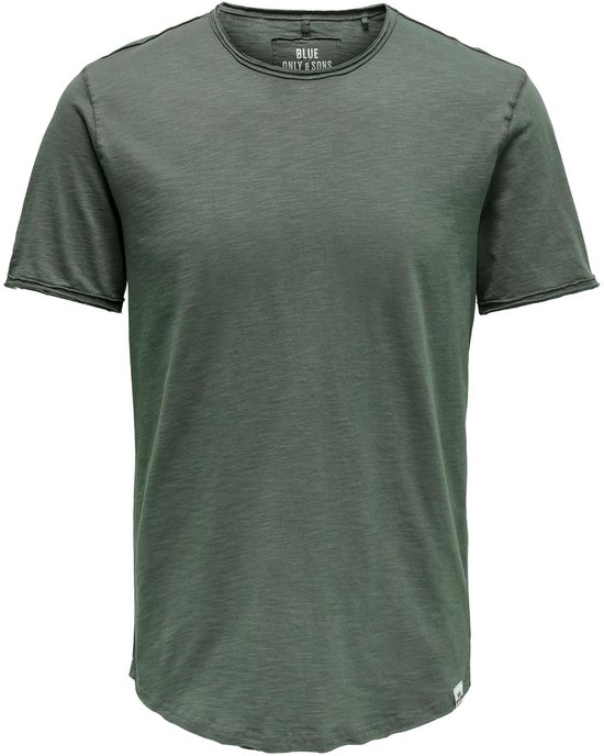 Groene, ronde nek T-shirt met korte mouwen vanONLY & SONS met een licht gestructureerd oppervlak.