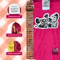 Details van 100% polyester pietenpak: pofmouwen, strakke afwerking, wasinstructies en Zebra & Friends label.