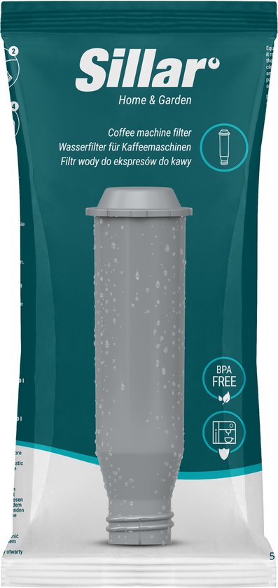 Grijze koffiefilter met waterdruppels op een verpakking met Sillar logo en 'BPA Free'.