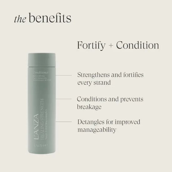Groene L'ANZA Healing Strength conditionerfles met tekst die de voordelen benadrukt.
