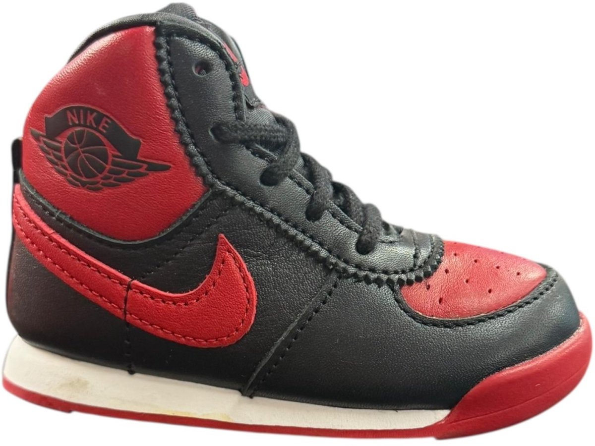 Air Jordan 1 High 85 ‘Bred’ TD . Wit