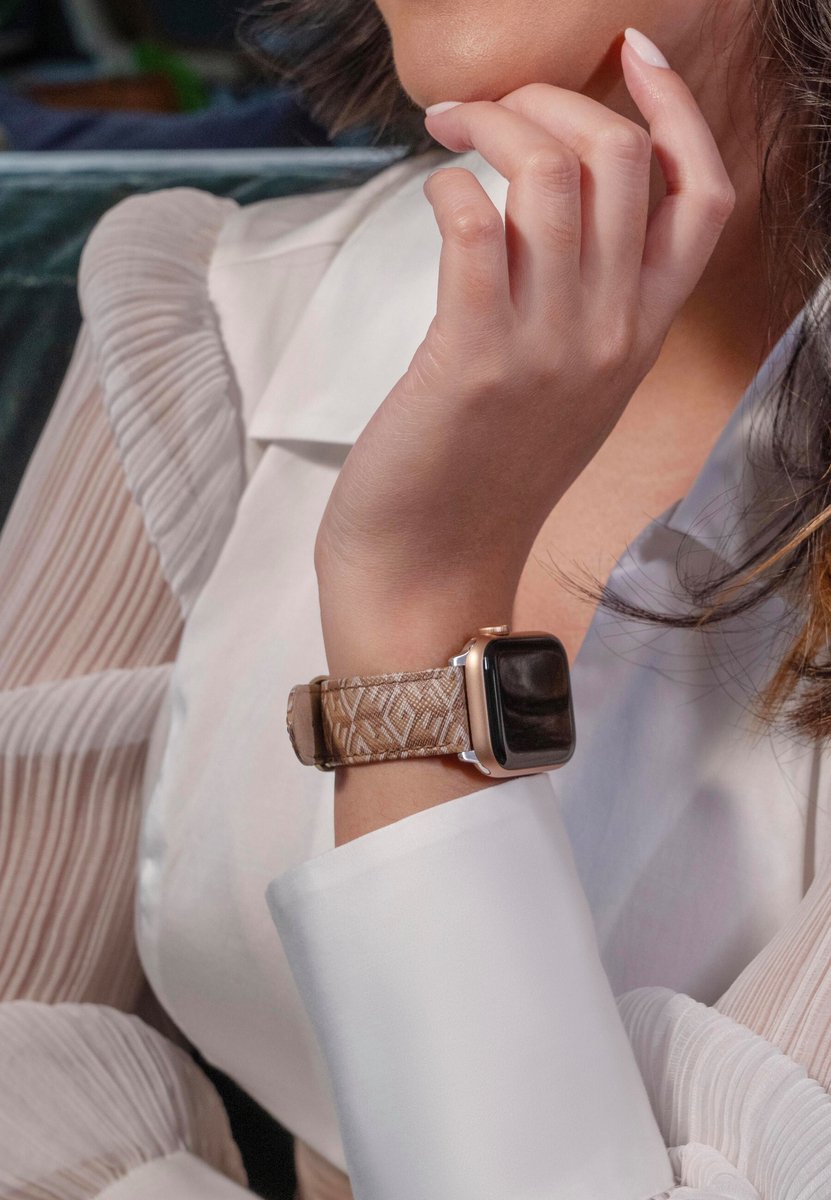 Gc Gc Bolt Lady Mini Quartz Analoog Horloge Roségoud En Zilver Case: 100% Stainless Steel | Armband: 100% Stainless Steel 30 mm Z58001L1, Z58002L9