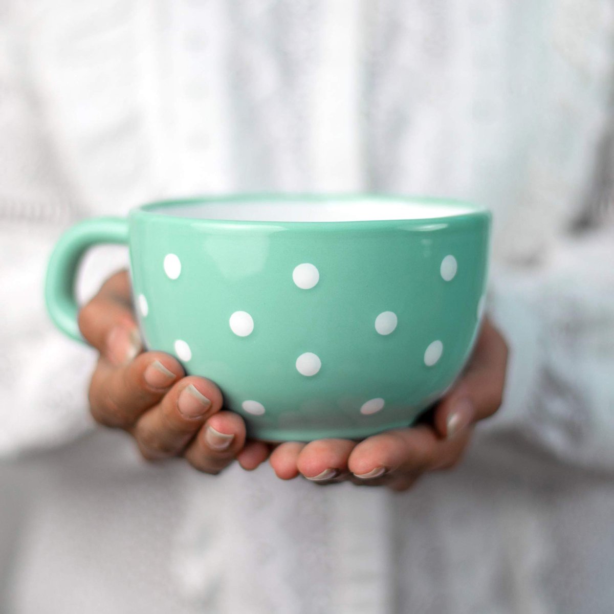 Unyqoos® Grote handgemaakte keramische mok met polka dots voor warme dranken