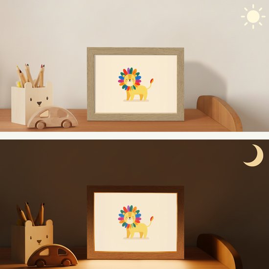 Nachtlampje 20x15 cm - Kinder lamp - Leeuw - Kleurrijke manen - Beige - Tafellamp kinderkamer - Slaapkamer lamp - Bedlamp kinderen - Kinderlampje stopcontact - Wandlamp babykamer - Nachtlampjes van Merkloos — afbeelding 4