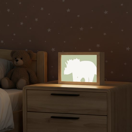 Nachtlampje 20x15 cm - Kinder lampje - Dino - Triceratops - Dinosaurus - Groen - Tafellamp kinderkamer - Slaapkamer lamp - Bedlamp kinderen - Kinderlampje stopcontact - Wandlamp babykamer - Nachtlampjes van Merkloos — afbeelding 2