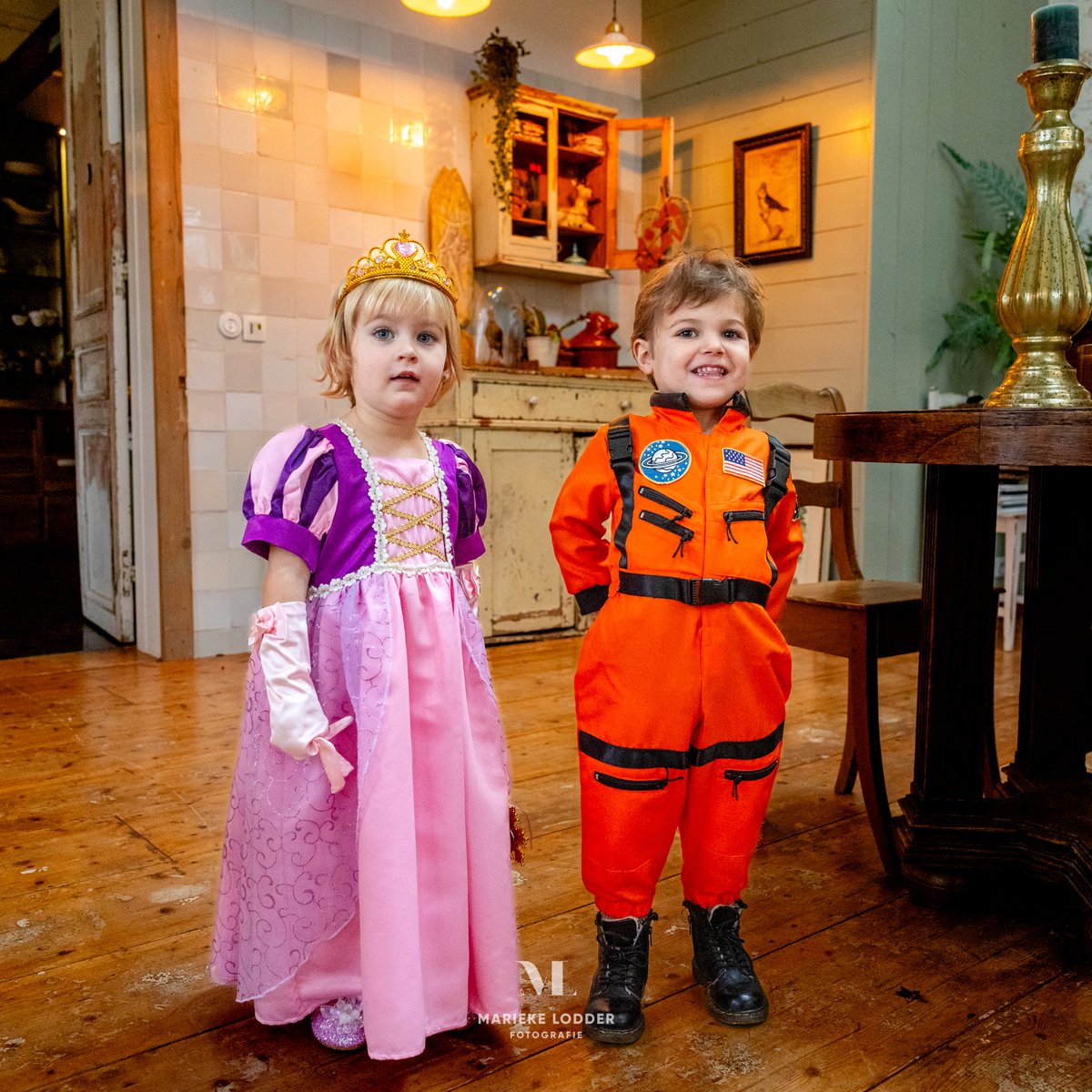Het Betere Merk - Prinsessenjurk meisje - Roze / Paarse jurk - maat 92/98 - Verkleedkleding meisje - Kroon - Tiara - Carnavalskleding Kind - Kleed - Lange handschoenen — afbeelding 2