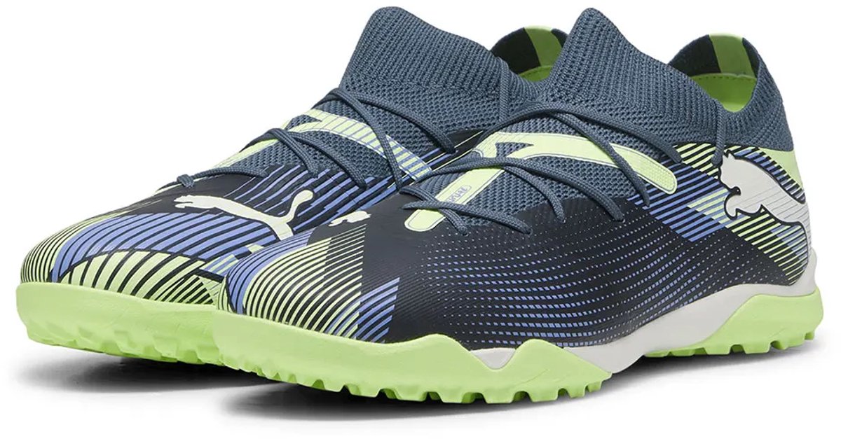 Puma Future 7 Match TT voetbalschoenen in blauw, met lichtgewicht mesh en ondersteunende tape, EU 44 voor mannen.