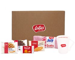Lotus Koffiemoment Koekmix doos - Mix van Biscoff, Wafels & Galettes Bretonnes - Inclusief Lotus Mok & Keukenhanddoek - 180 stuks - 2310g