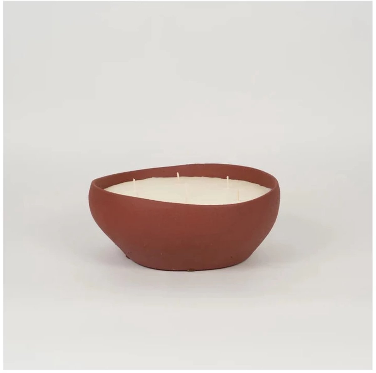 Mon Dada Doteki medium indoor geurkaars burgundy - down to earth