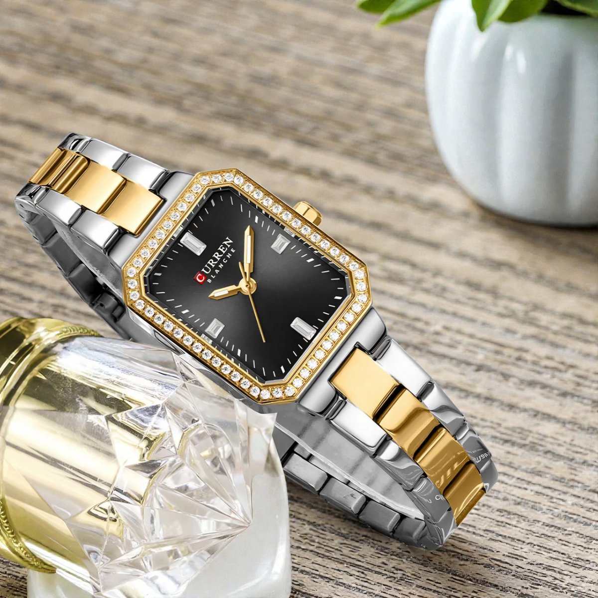 CURREN 9102 Two-Tone met Zwarte Wijzerplaat Dameshorloge met Kristalrand en Lichtgevende Wijzers