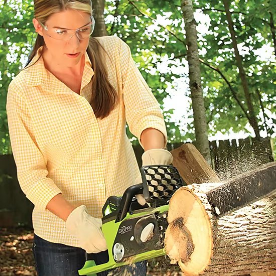 Greenworks 40V Elektrische Kettingzaag - Kettingsnelheid:12 m/s - Koolborstelloze motor - Kettingzaag - Snoeizaag - Incl. 2x 4Ah batterijen + 1x oplade - Groente van Greenworks — afbeelding 5