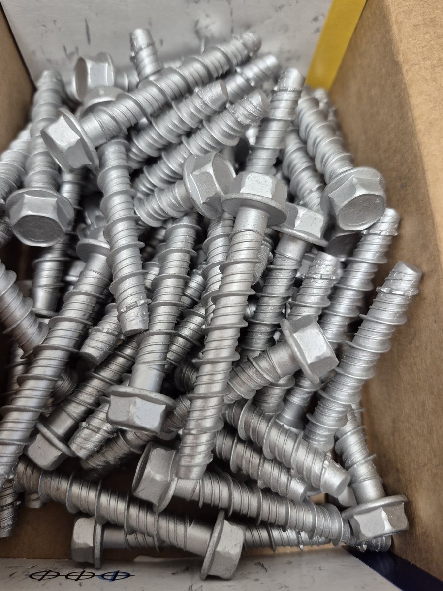 betonschroef 10 x 65 index 50 stuks 6 kant kop