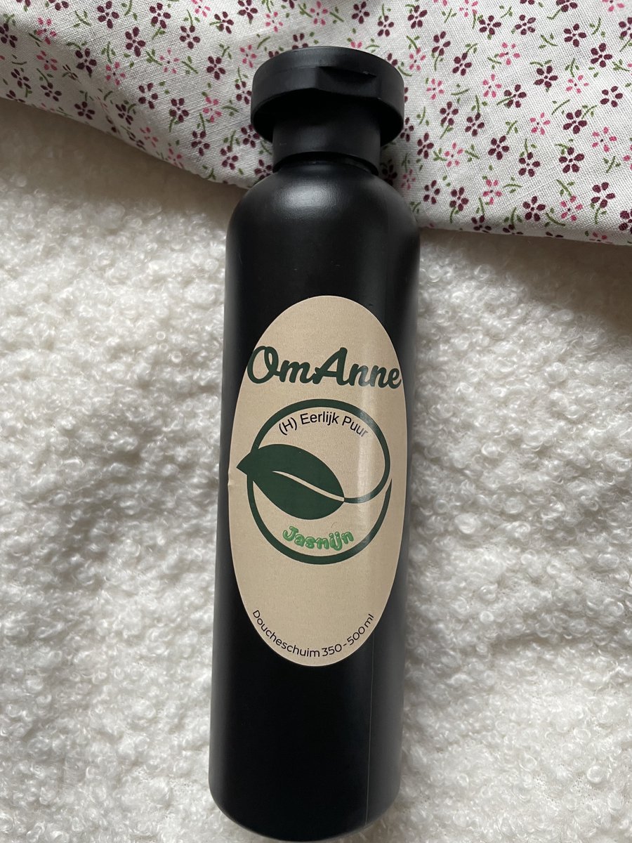 Douche en Bad Schuim Jasmijn 500 ml. Puur Natuur! van OmAnne Prijs Inclusief Verzending!!