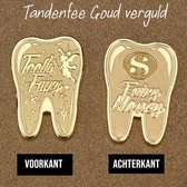 Allernieuwste.nl® Tandenfee Herdenkingsmunt Verguld Tandvorm Cadeau - Een Leuk Geschenk Idee - Goud Verguld - 38 x 27 mm