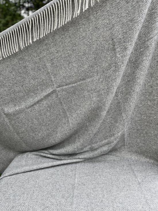 Wollen deken Herringbone Grey - grijs - Plaid - 100% nieuwe wol - zacht - warm - licht - dik - fluffy - 140x200cm