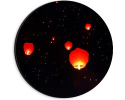 Dibond Muurcirkel - Brandende Lampionnen Vliegend naar Sterrenhemel - 20x20 cm Foto op Aluminium Muurcirkel (met ophangsysteem)