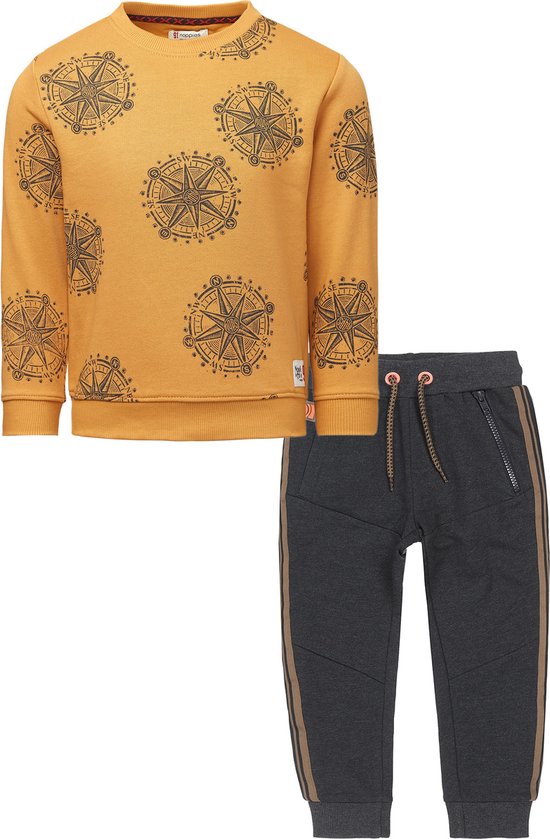 Noppies - DJ Dutchjeans - Kledingset - 2delig - Jongens - Joggingbroek Antracite met bies - Sweater Gaya Amber Gold - Maat 110