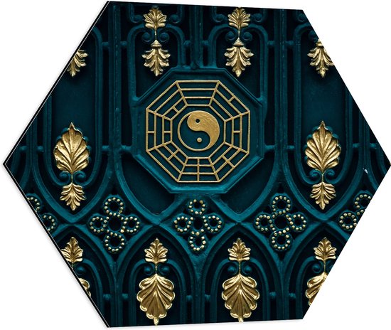 Dibond Hexagon - Blauwe Houten Deur met Gouden Details - 60x52.2 cm Foto op Hexagon (Met Ophangsysteem)