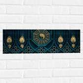 Muursticker - Blauwe Houten Deur met Gouden Details - 60x20 cm Foto op Muursticker