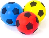 Voetbal 15 cm - Soft/Foam in verschillende vrolijke kleuren