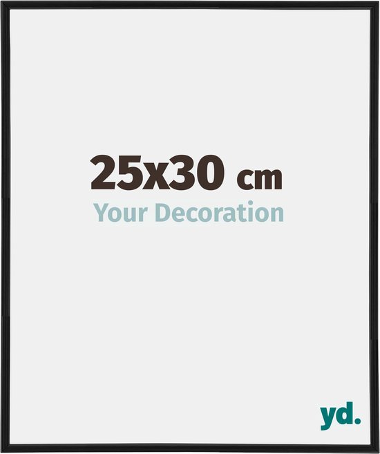 Een zwart lijstprofiel met de tekst '25x30 cm Your Decoration'.