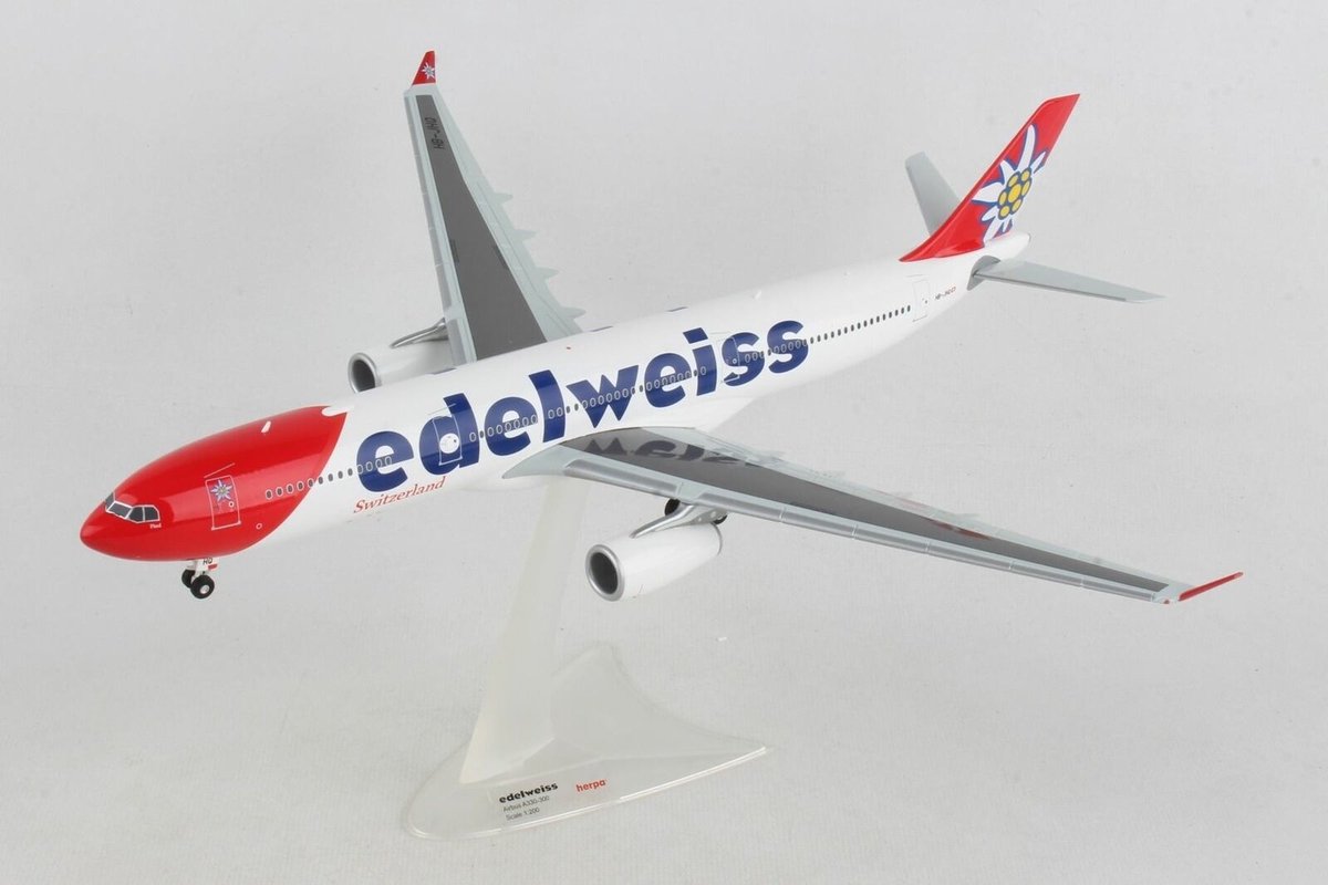 Airbus A330-300 'Edelweiss' - 1:200 - Herpa