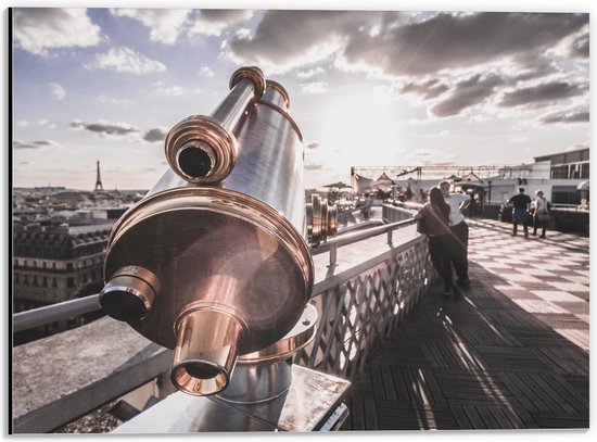 Dibond - Verrekijker in Parijs bij de Eiffeltoren - 40x30 cm Foto op Aluminium (Wanddecoratie van metaal)