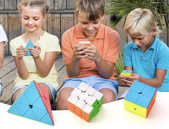 Thumbnail van een extra afbeelding van het spel Rubiks Cube Speed Cube Set 3 in 1 - Breinbrekers voor Volwassenen - Kubus - Pyraminx