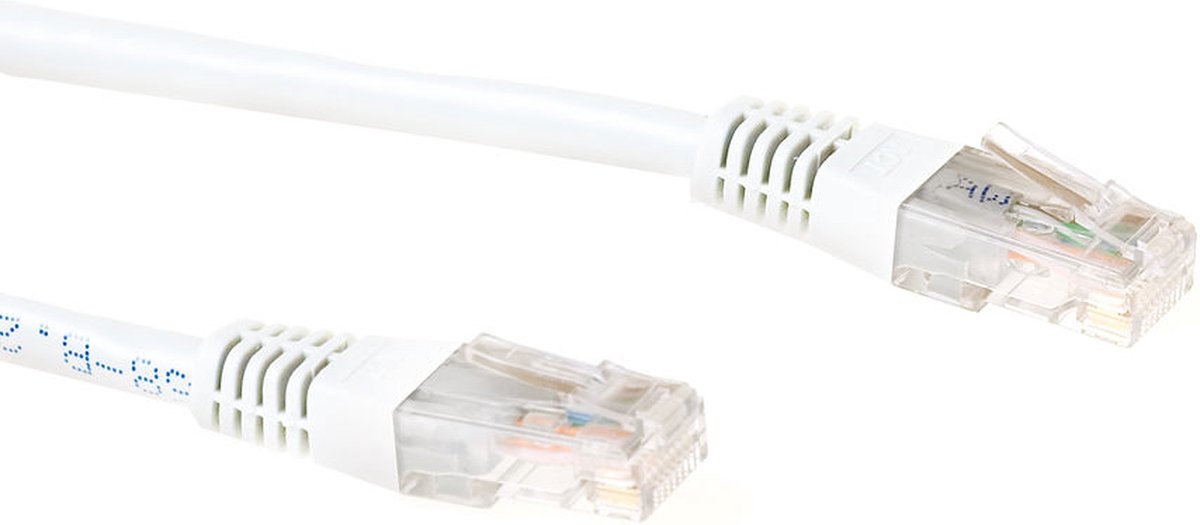 ACT Witte 3,0 meter LSZH U/UTP CAT6 patchkabel met RJ45 connectoren