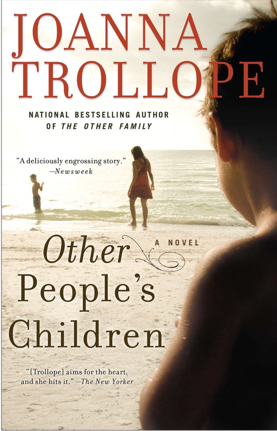 Boek "Other People's Children" van Joanna Trollope. Twee kinderen op het strand, de branding op de achtergrond.