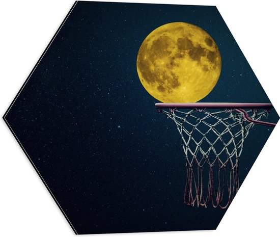 Dibond Hexagon - Maan met Gele Gloed in Basketbal Net - 50x43.5 cm Foto op Hexagon (Met Ophangsysteem)
