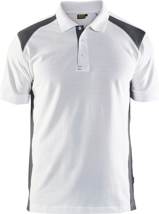 Wit poloshirt met donkergrijze accenten op de schouders en zijkanten.
