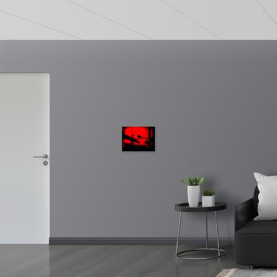 Dibond - Drumtoestel in Rood Licht - 40x30 cm Foto op Aluminium (Wanddecoratie van metaal)