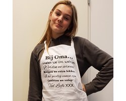 Keukenschort met grappige tekst bedrukt cadeau Bij oma thuis regels  | katoenen Barbecueschort Keuken BBQ Schort Kookschort Kokschort  | Moederdag Cadeau voor Mama Oma vrouw dames anders dan tekstbord